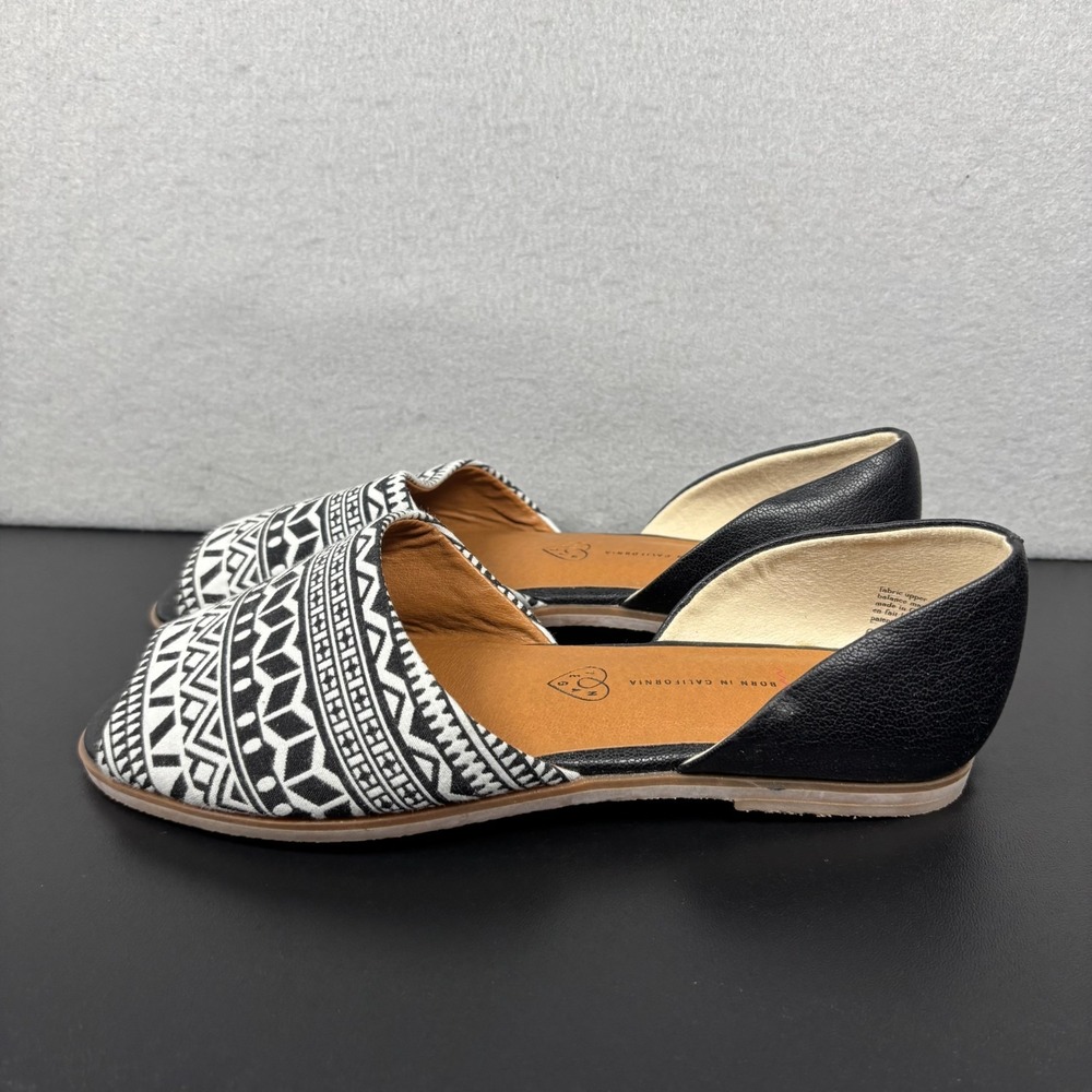BC Born In California Womens Slip On Shoes Size 6.5 Open Toe Sandals White Black
